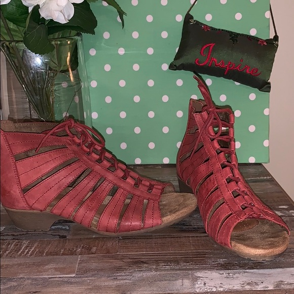rockport cobb hill gabby bootie